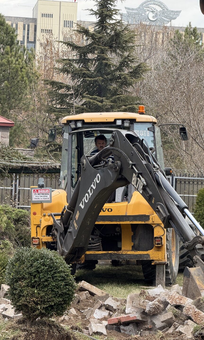 Uygun Fiyatlı Beko Loader Kiralama Ankara